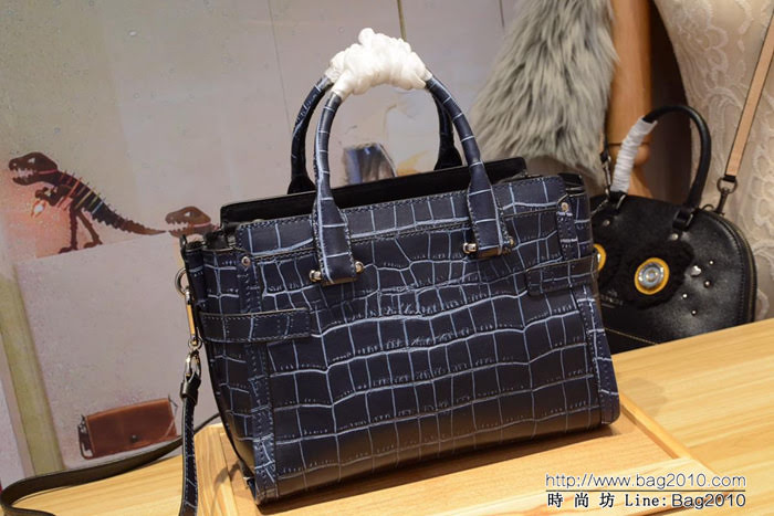 COACH蔻馳 海外代購 新款 女士鉚釘毛絨眼睛怪 小號貝殼包 怪獸風 22780  Chz1444
